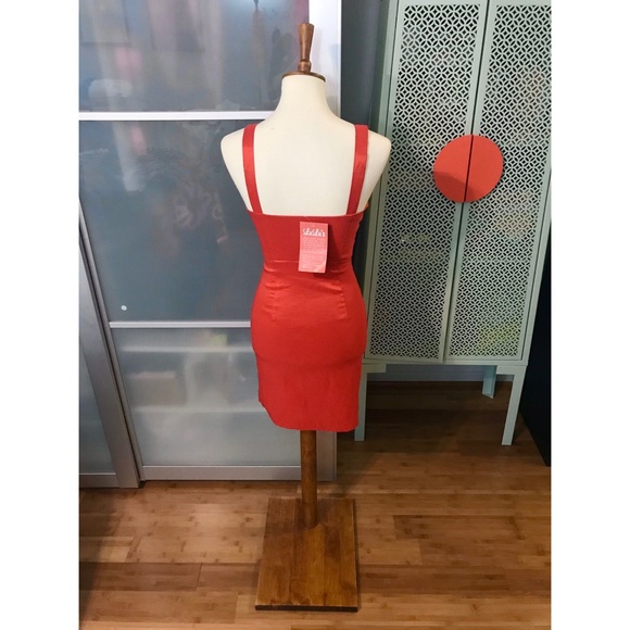 NWT Lulu’s Minuet Red Fitted Dress - Picture 2 of 5
